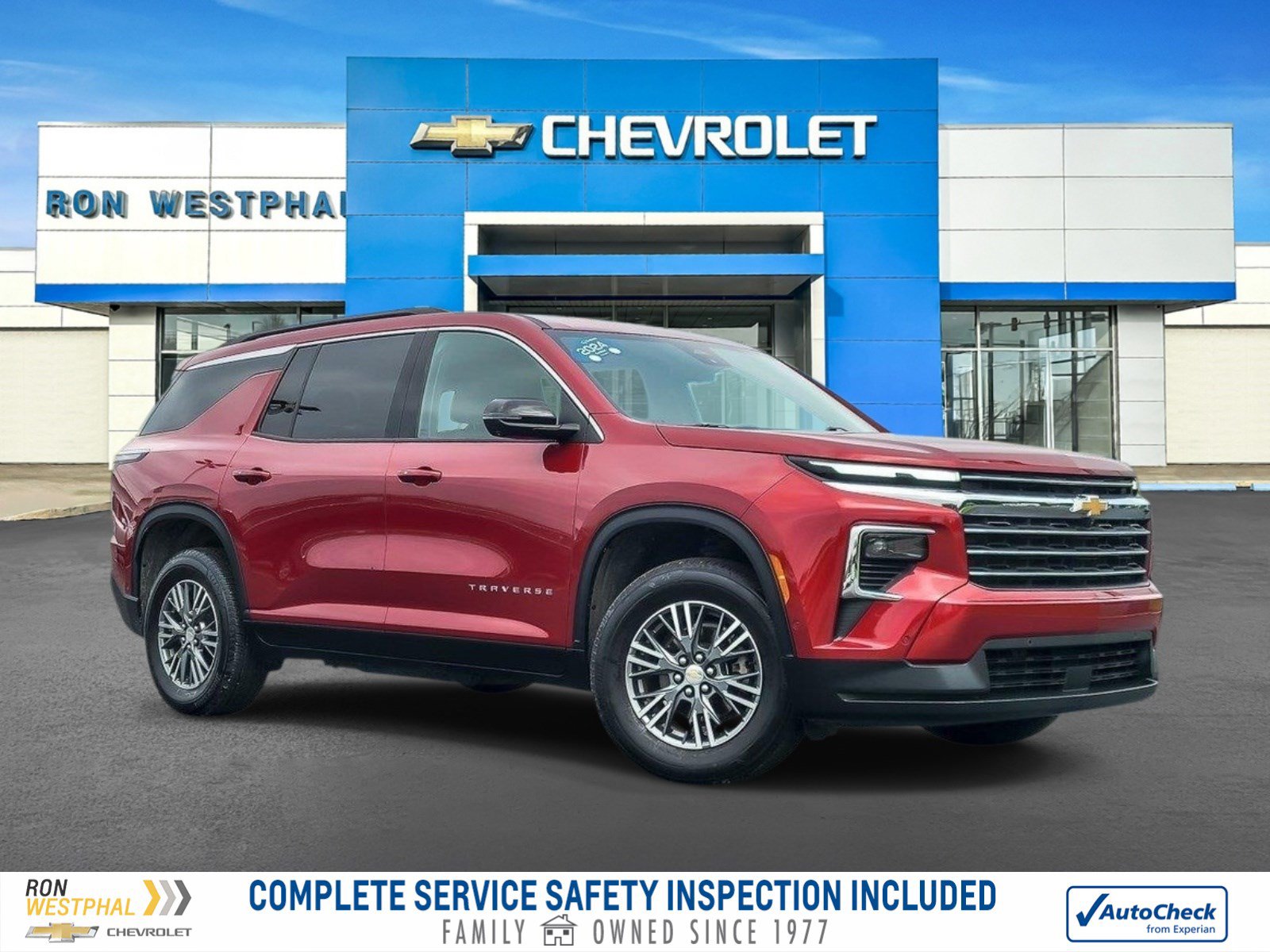 Certified 2024 Chevrolet Traverse LT w/ Enhanced Driving Package FWD image 1