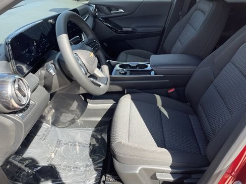 New 2026 Chevrolet Equinox LT image 5