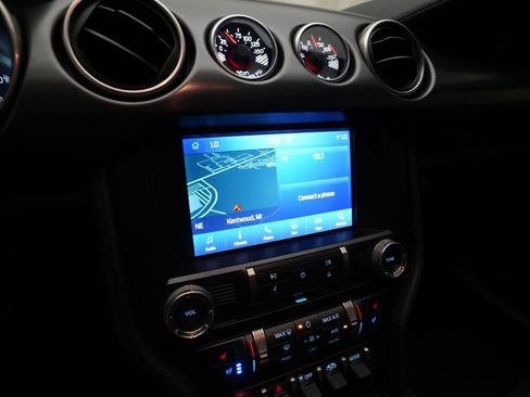 Used 2021 Ford Mustang Shelby GT500 w/ Technology Package RWD image 6