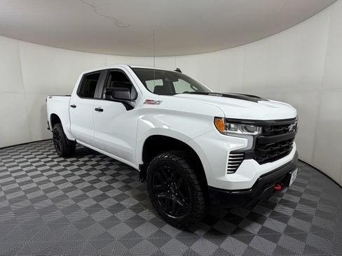 Used 2025 Chevrolet Silverado 1500 LT Trail Boss w/ Protection Package AWD/4WD image 1