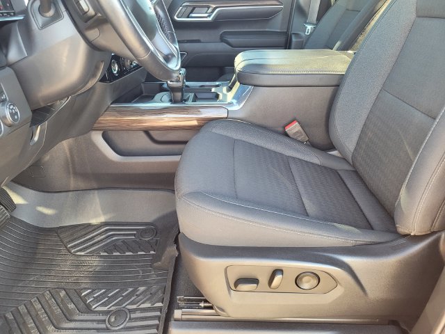 Certified 2023 Chevrolet Silverado 1500 LT Trail Boss w/ LPO, Dark Essentials Package AWD/4WD image 19