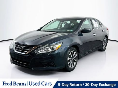 Used 2017 Nissan Altima 2.5 SV FWD image 3