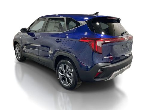 New 2026 Kia Seltos LX AWD/4WD image 2
