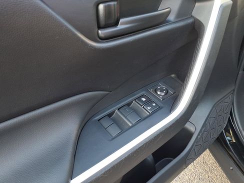 Certified 2023 Toyota RAV4 LE AWD/4WD image 14