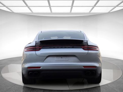 Used 2018 Porsche Panamera 4 w/ Premium Package Plus AWD/4WD image 7