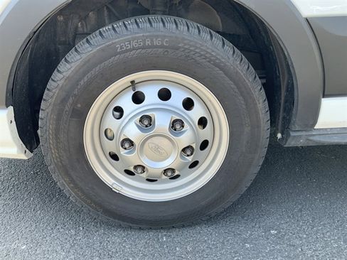 Used 2024 Ford Transit 350 XLT image 17