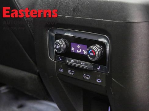 Used 2025 GMC Yukon XL Denali w/ Denali Reserve Package image 26