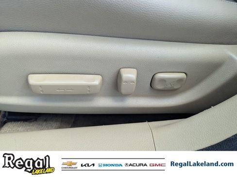 Used 2012 Honda Accord EX-L image 17