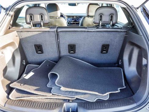 Used 2023 Chevrolet Bolt EUV Premier w/ Redline Edition image 30