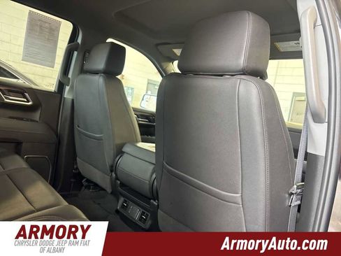 Used 2025 GMC Sierra 1500 SLT image 31