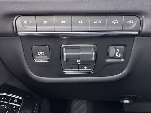 Certified 2026 Cadillac Escalade Platinum Sport image 24