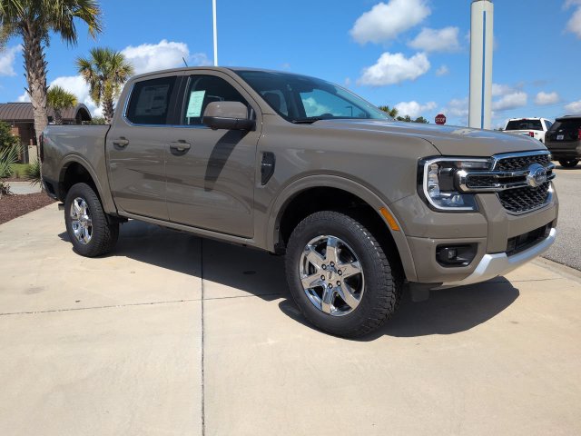 New 2026 Ford Ranger Lariat w/ FX4 Off-Road Package AWD/4WD image 2