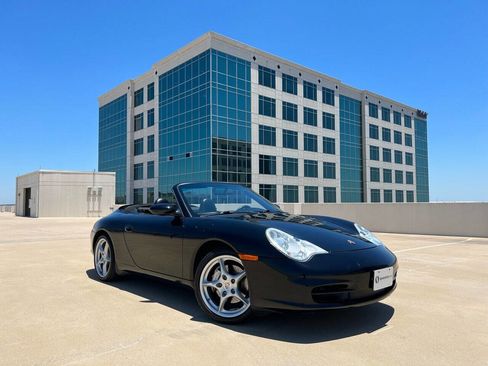 Used 2003 Porsche 911 Carrera 4 AWD/4WD image 2