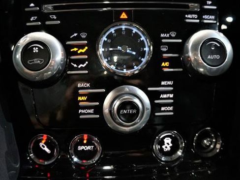 Used 2012 Aston Martin DBS Coupe image 29