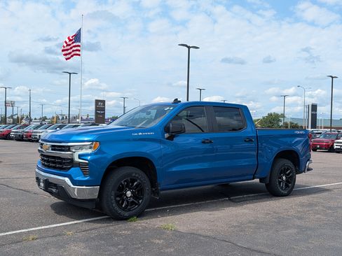 Used 2022 Chevrolet Silverado 1500 LT w/ Protection Package AWD/4WD image 1