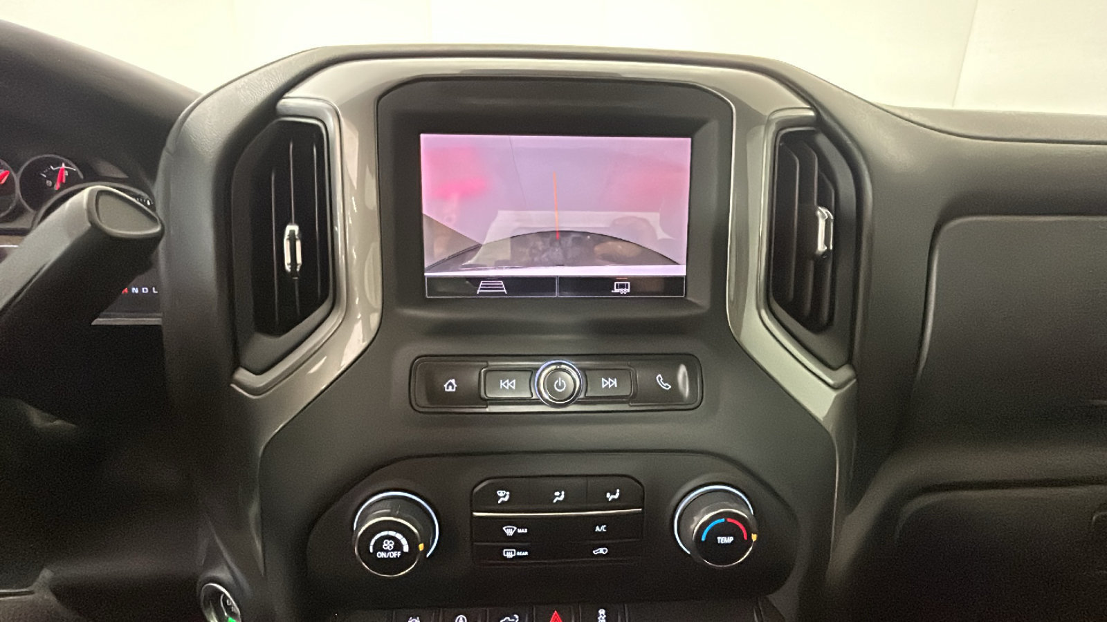 Used 2023 Chevrolet Silverado 1500 Custom AWD/4WD image 27