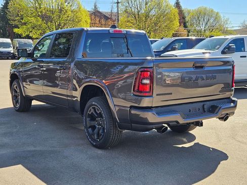 New 2026 RAM 1500 Big Horn AWD/4WD image 5