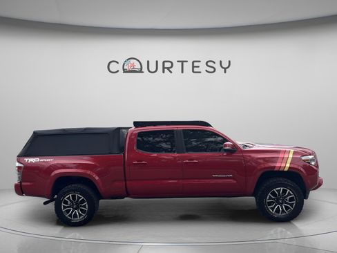 Used 2021 Toyota Tacoma TRD Sport image 8