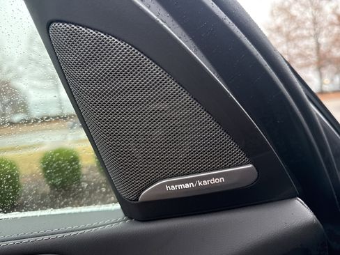 New 2026 BMW X5 xDrive50e w/ Climate Comfort Package image 21