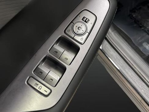 Used 2025 Hyundai Palisade SEL image 22