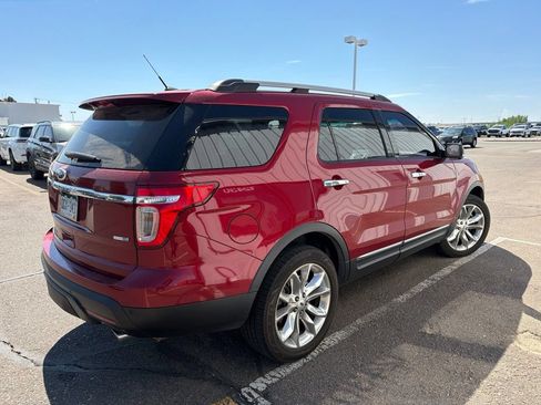 Used 2014 Ford Explorer XLT w/ Equipment Group 202A AWD/4WD image 3