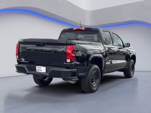 Used 2023 Chevrolet Colorado W/T image 9