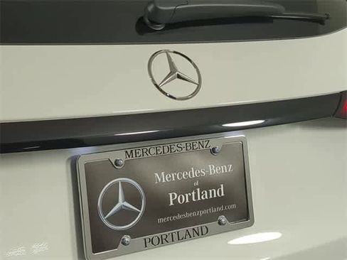 Used 2026 Mercedes-Benz GLC 300 4MATIC image 10