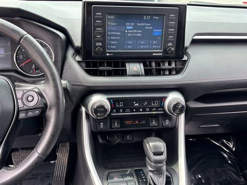 Certified 2021 Toyota RAV4 XLE w/ Convenience Package AWD/4WD image 29