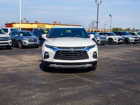 Used 2022 Chevrolet Blazer LT image 2