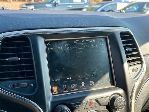 Used 2017 Jeep Grand Cherokee Limited w/ Luxury Group II image 13