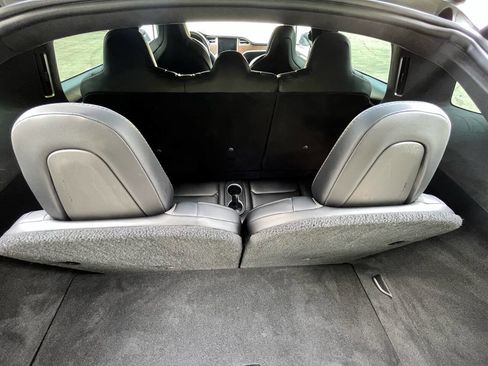 Used 2018 Tesla Model X 75D image 51