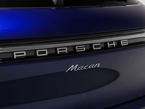 New 2026 Porsche Macan AWD/4WD image 19