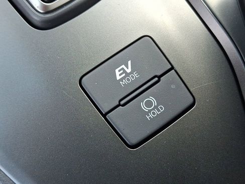 Used 2026 Lexus UX 300h AWD w/ Accessory Package (Z1) image 25