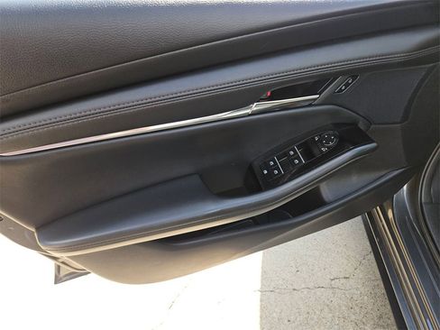 Used 2025 MAZDA MAZDA3 s image 13