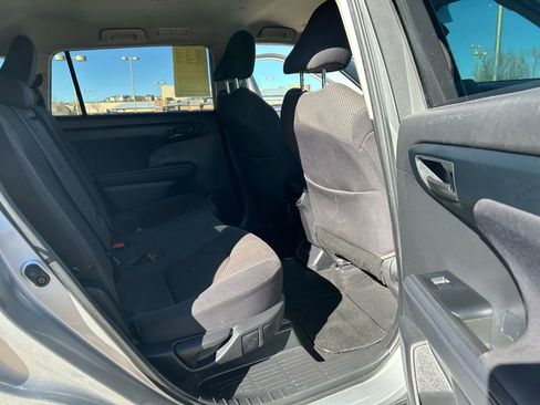 Used 2022 Toyota Highlander LE image 18