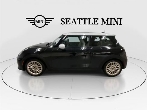 Certified 2025 MINI Cooper S image 6