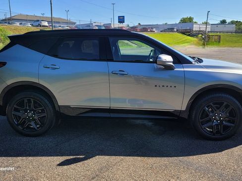 Used 2024 Chevrolet Blazer RS w/ Enhanced Convenience Package FWD image 14