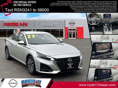 Used 2023 Nissan Altima 2.5 SV