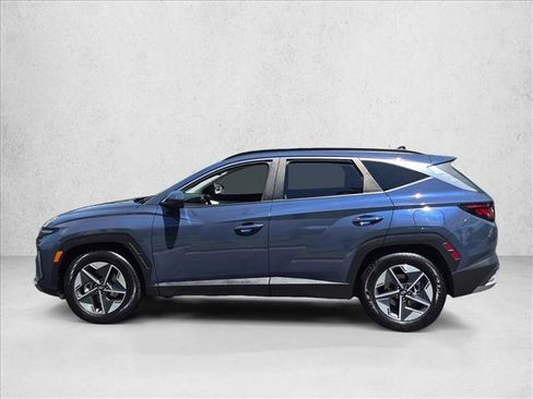 Used 2025 Hyundai Tucson SEL FWD image 9
