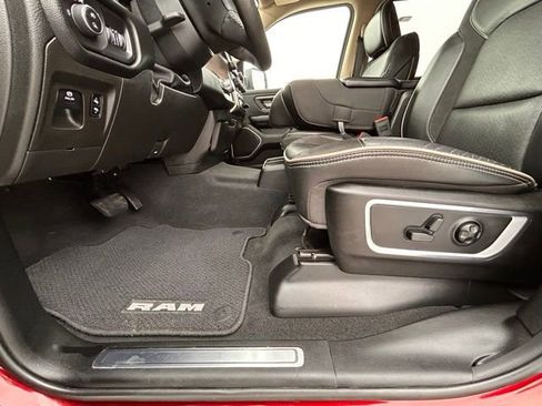 Used 2019 RAM 1500 Laramie image 35