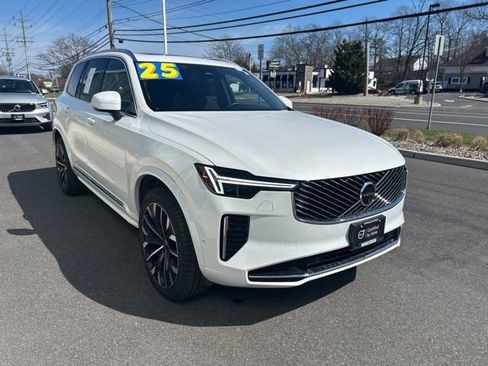 Certified 2025 Volvo XC90 B5 Plus image 6