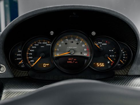 Used 2005 Porsche Carrera GT RWD image 17
