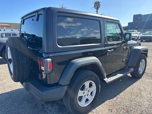 Used 2023 Jeep Wrangler Sport AWD/4WD image 5