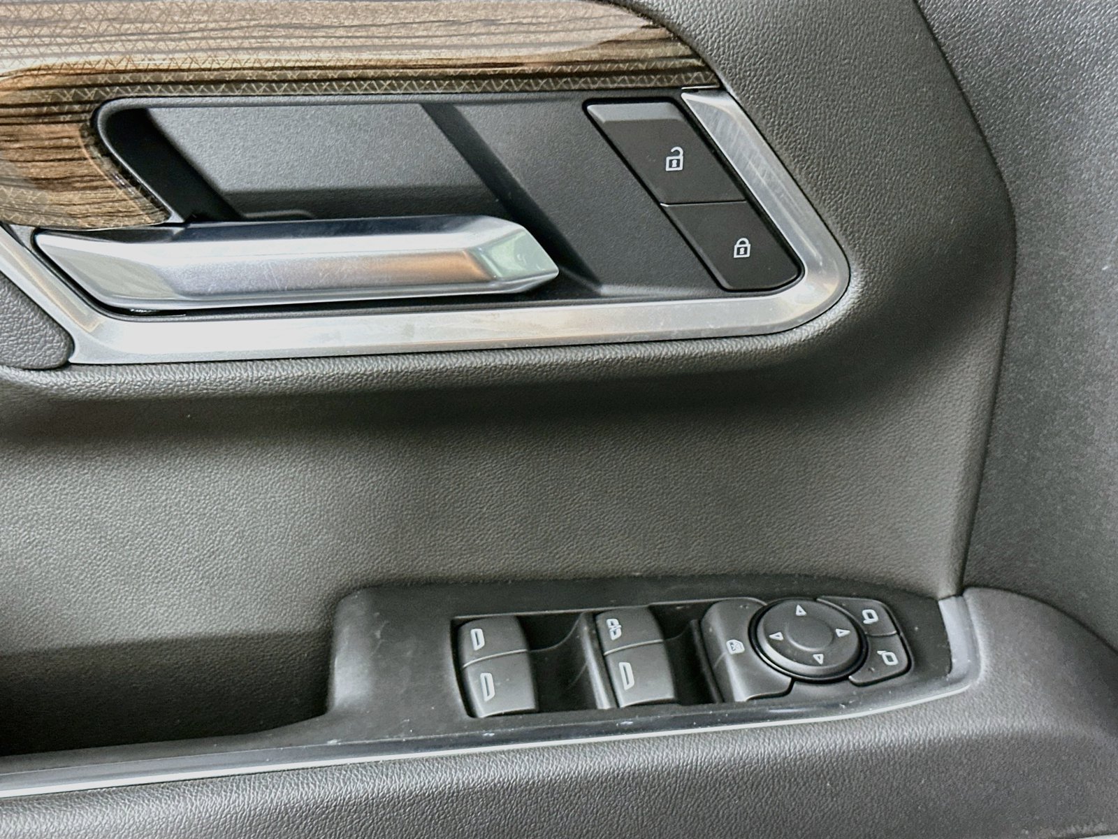 New 2026 Chevrolet Silverado 1500 RST AWD/4WD image 18