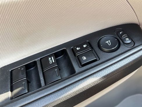 Used 2012 Honda Accord LX image 9