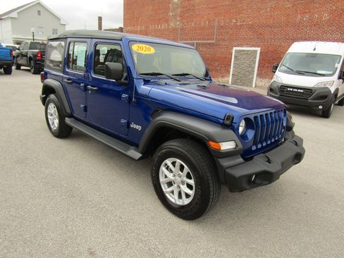 Used 2020 Jeep Wrangler Unlimited Sport image 1