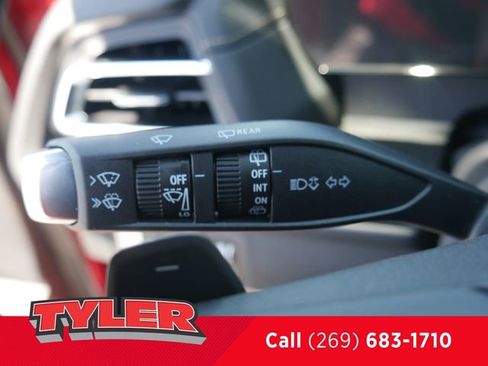 New 2026 Chevrolet Traverse High Country w/ LPO, Floor Liner Package AWD/4WD image 25