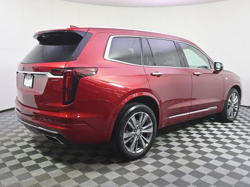 Used 2024 Cadillac XT6 Premium Luxury w/ Technology Package AWD/4WD image 7