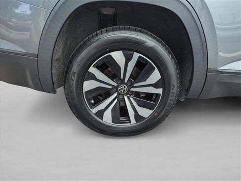 Used 2024 Volkswagen Atlas SE FWD image 30