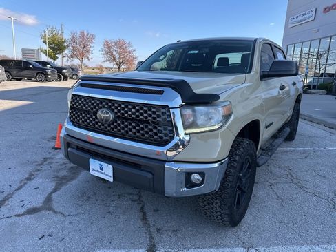 Used 2019 Toyota Tundra SR5 image 8
